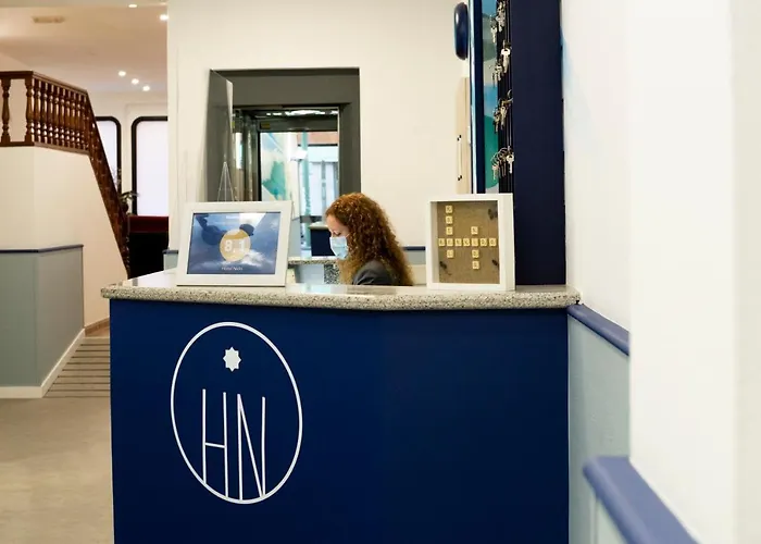 爱妮岛酒店 酒店 *